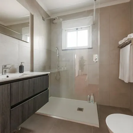 Condor Court Del Rey * Amoreira (Leiria)